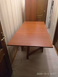 Стол