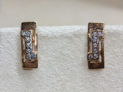 Золотые серьги