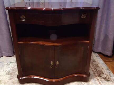 Тумба под телевизор