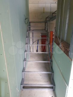 Лестница под зашивку П-образная арт95