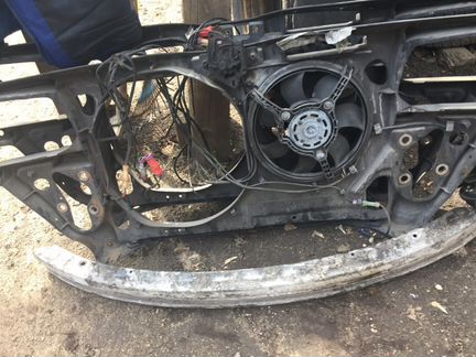 Фара левая Hella 1997-2000 vw passat b5