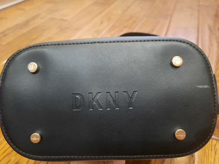 Кожанная сумка dkny