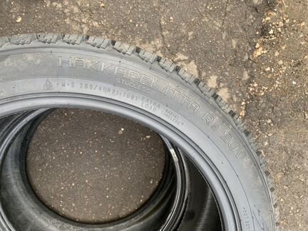 Шины зима 285 40 R21 Nokian Hakkapeliitta R3 SUV