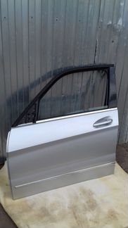 Дверь перед левая в сборе Мерседес GLK серебро