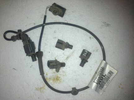 Датчик абс. задний. Форд фокус 3. (11-15г)