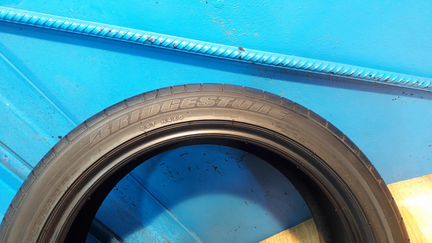 Bridgestone Potenza re050a 215/45R18