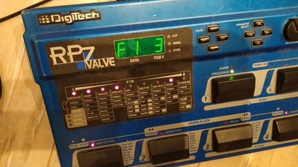 Гитарный процессор Digitech RP7 Valve