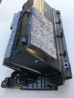 Toyota Land Cruiser 200 бардачок пассажира