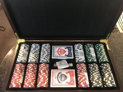 Набор Poker