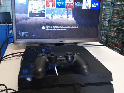 Sony PS4 500 гб с GTA5 и др