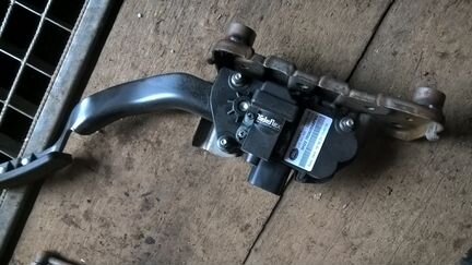 Педаль газа Дискавери 3