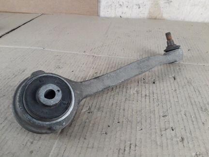 Рычаг продольный передний правый верхний Mercedes