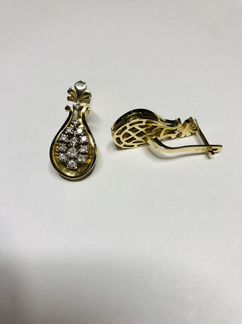 Золотые серьги с бриллиантами