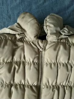 Пуховик для девочки benetton