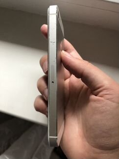 Телефон iPhone 5