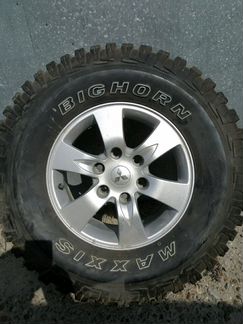 Продается комплект грязевых колес
