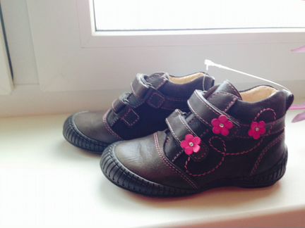 Новые ботинки petit shoes (Испания), 22