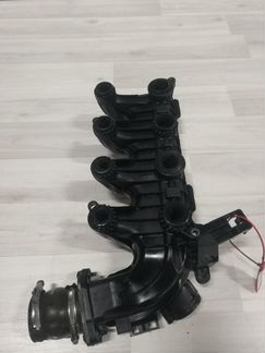 Впускной коллектор на Peugeot 307 I 2005г