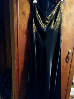 Платье вечернее