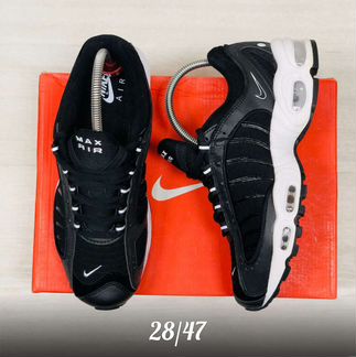 Кроссовки Nike