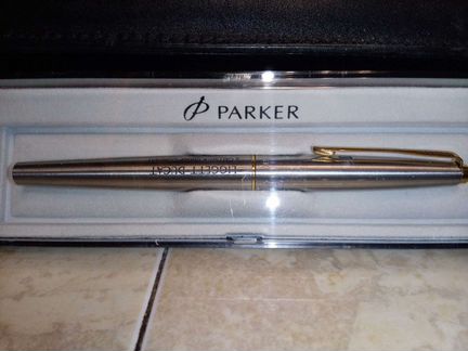 Авторучка parker