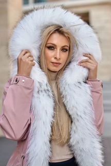 Парка с натуральным мехом