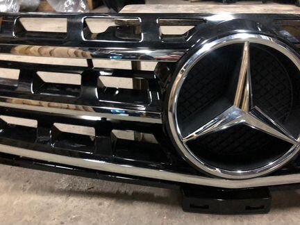 Решетка радиатора Мерседес мл 166