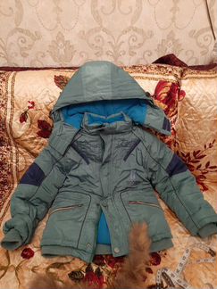 Куртка,на 5-6 лет,зима