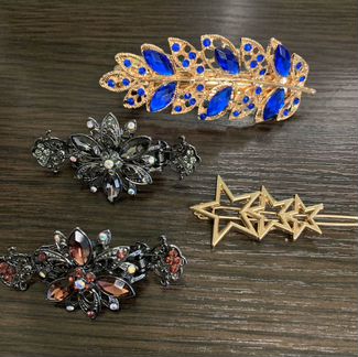 Заколки для волос в ассортименте