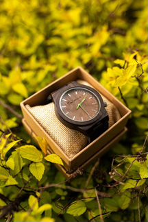 Деревянные наручные часы ручной работы