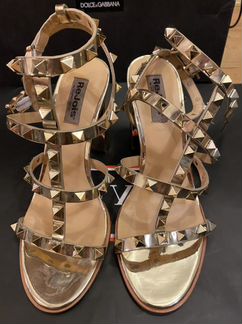 Босоножки женские