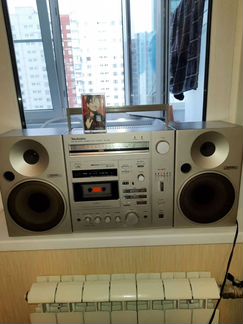 Кассетный магнитафон