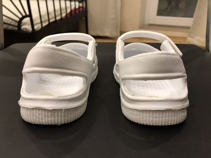 Босоножки туфли для девочки в отличном состоянии